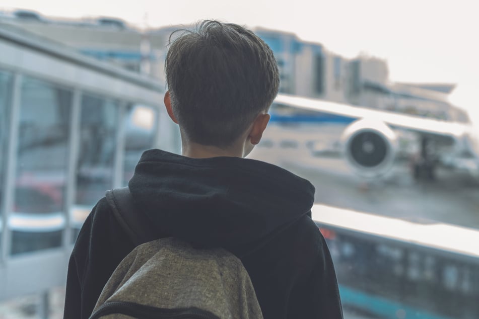 Mögliche Bedrohung? Airline lässt Jungen mit Tourette am Flughafen stehen