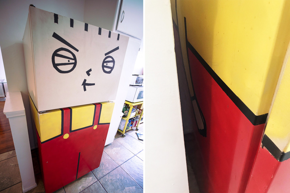 Der Kühlschrank wurde offenbar mit viel Liebe zum Detail gestaltet. Sogar kleine Ärmchen befinden sich auf den Seiten.