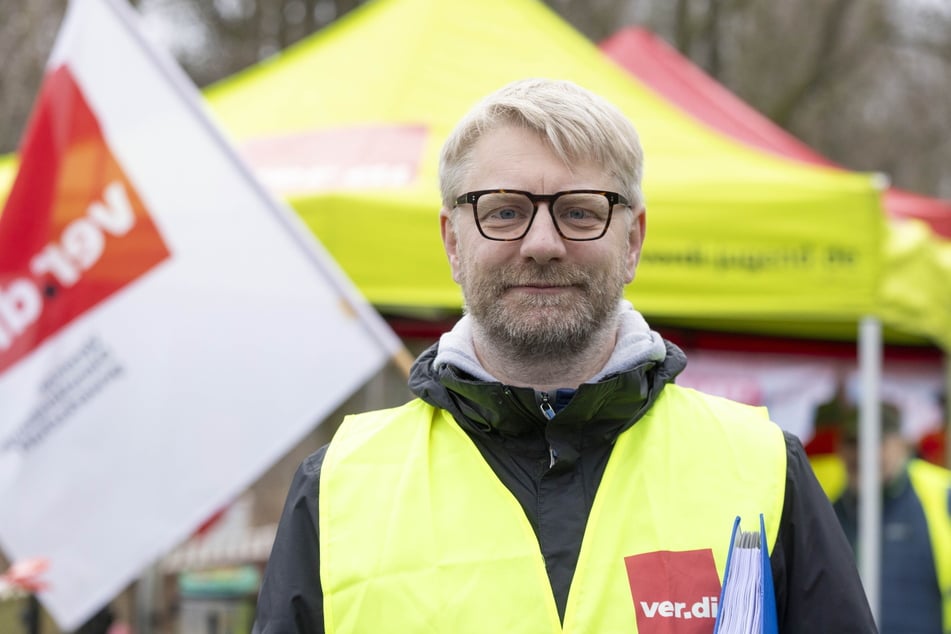 ver.di-Gewerkschaftssekretär Erik Wolf (46).