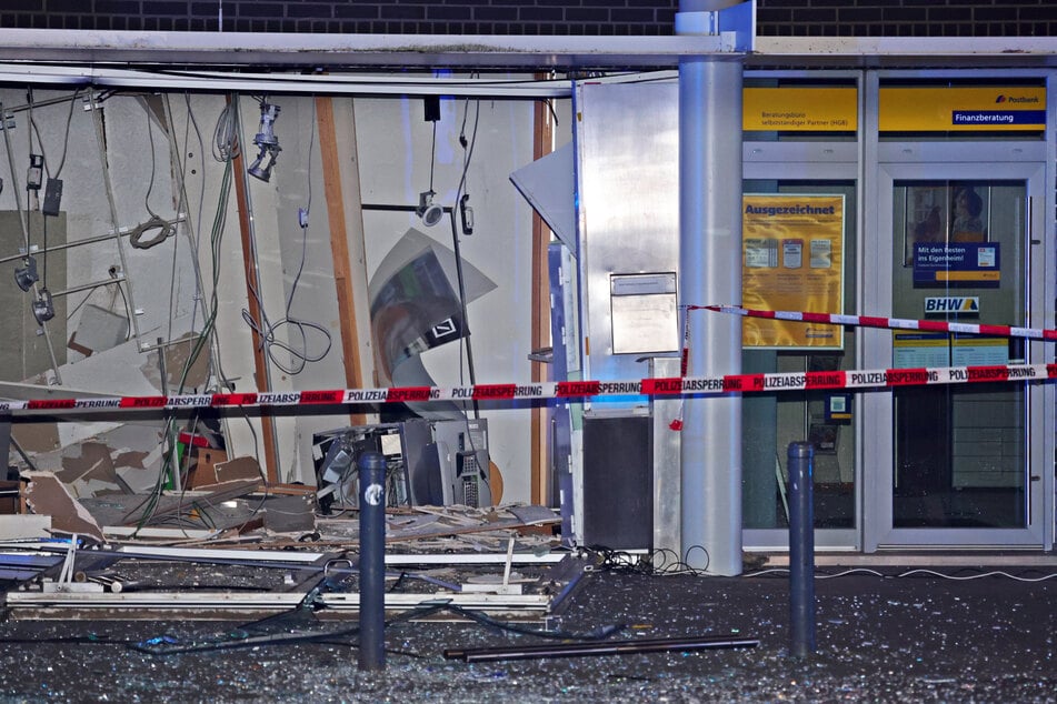 Mit der Sprengung eines Geldautomaten in Solingen (NRW) im März 2024 fing die Serie der Bande an.