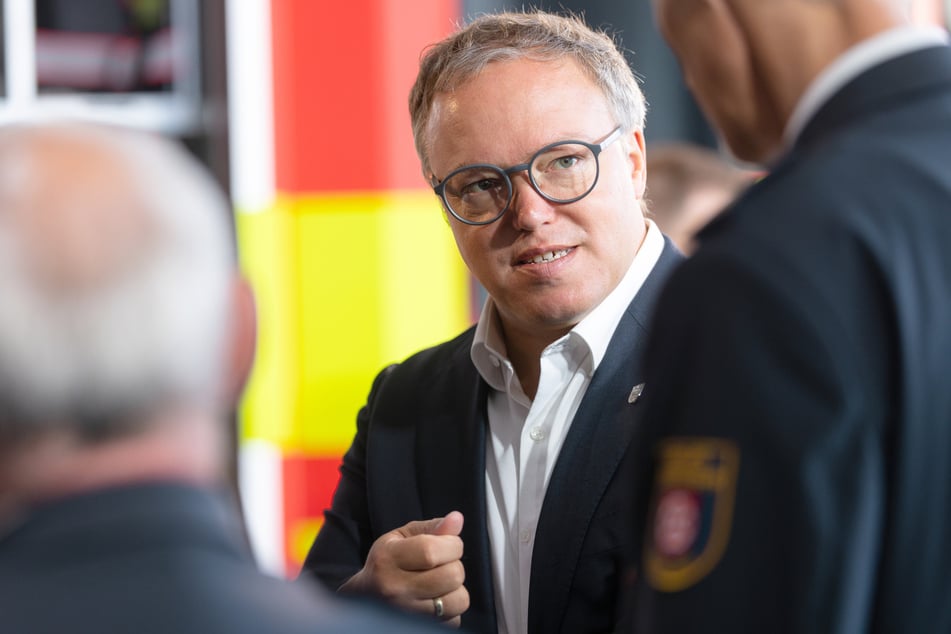 Thüringens Ministerpräsident Mario Voigt (48, CDU) will mehr Sicherheit für die Bürger garantieren.