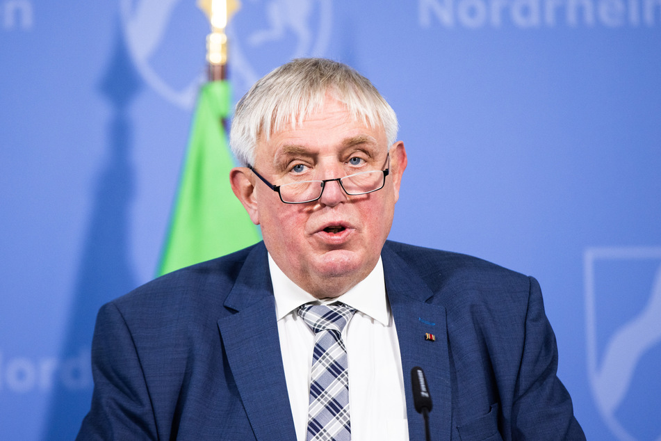 NRW-Gesundheitsminister Karl-Josef Laumann will das Besuchsrecht in Heimen durchsetzen.