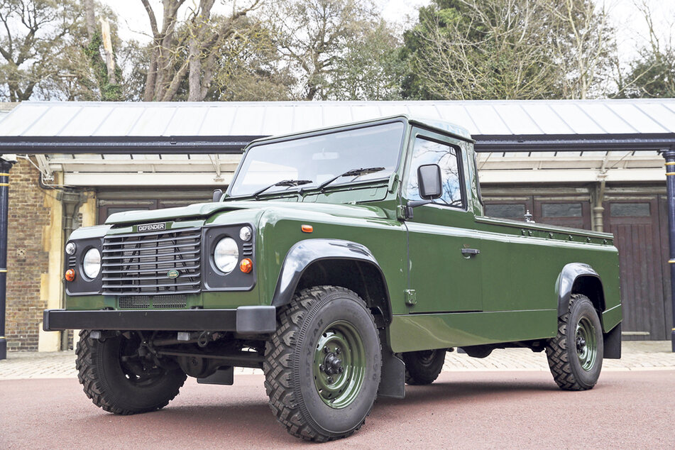 Prinz Philips (†99) Wunsch war es, dass sein Sarg in diesem Land Rover transportiert wird.