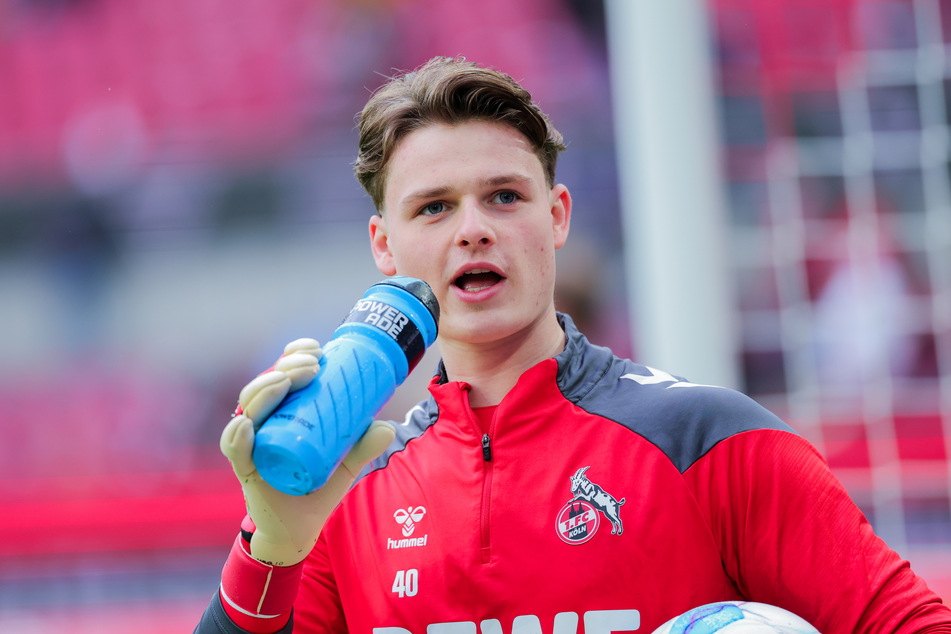 Jonas Urbig (21) spielt in Zukunft für den FC Bayern München.