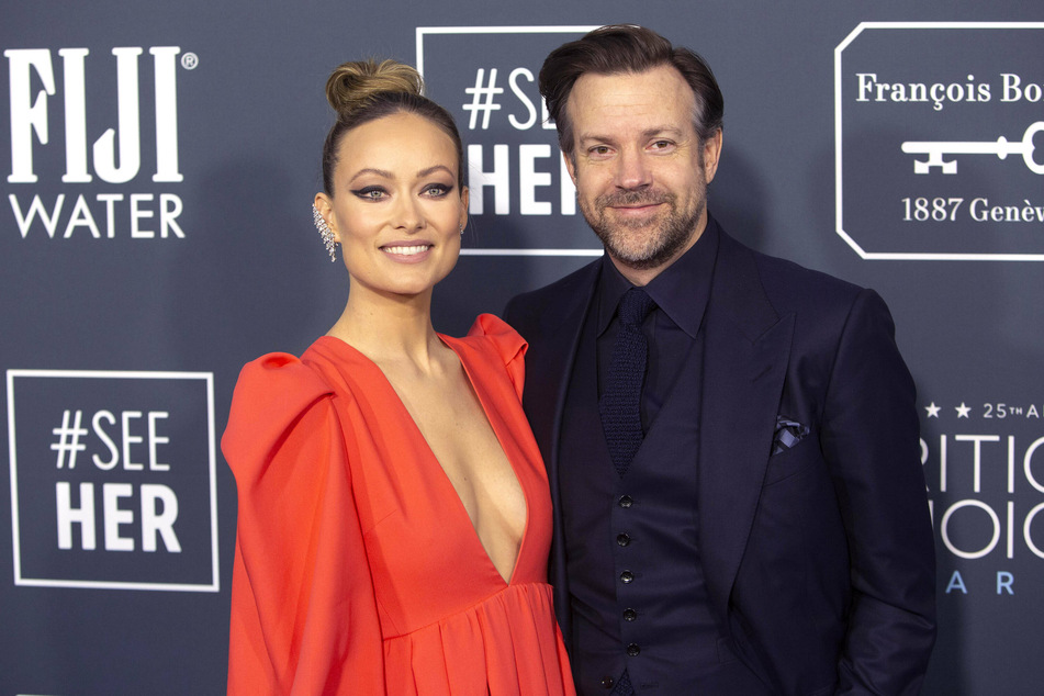 Olivia Wilde (l) and Jason Sudeikis were together for nine years before splitting in 2020.