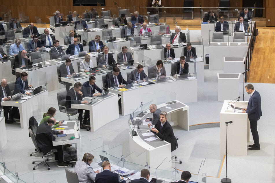 Im niedersächsische Landtag gibt es künftig einen Sonderausschuss zur Corona-Pandemie.