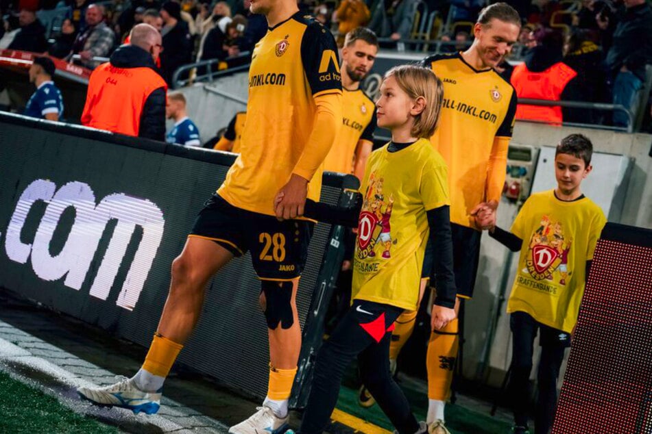 Stadionsprecher oder Einlaufkind bei Dynamo? Dieser Club macht's möglich