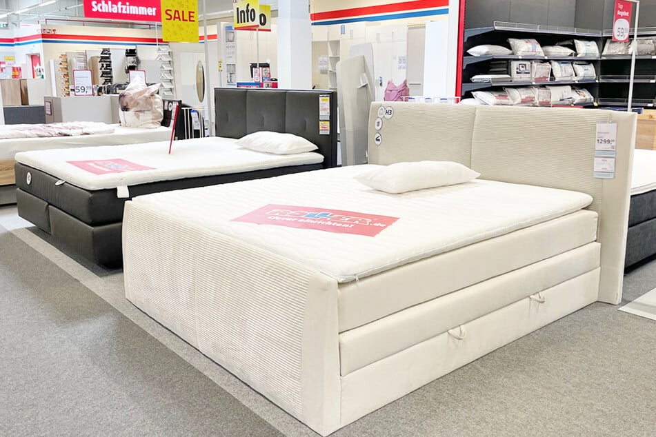 ROLLER schließt und haut viele Möbel zu Abverkaufs-Preisen raus