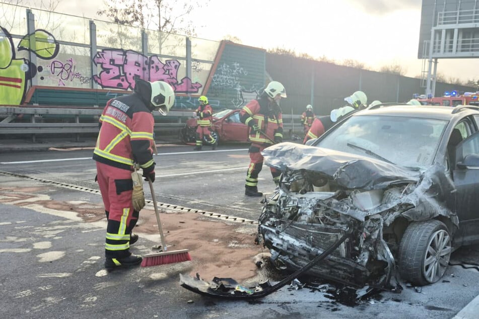 Unfall A: Massencrash auf A10 bei Ludwigsfelde: Neun Verletzte
