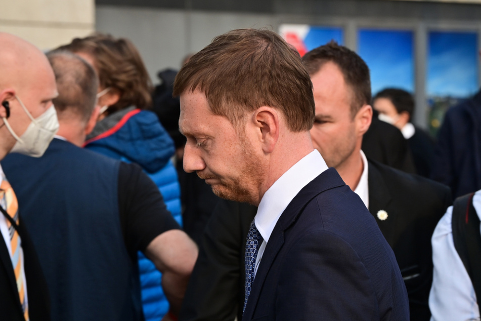 Hat gerade wenig zu lachen: Sachsens Ministerpräsident Michael Kretschmer (46, CDU).