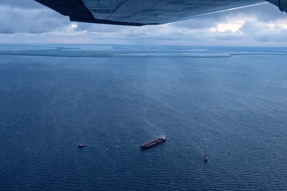 Stundenlang trieb das Schiff am Freitag führerlos auf der Ostsee.