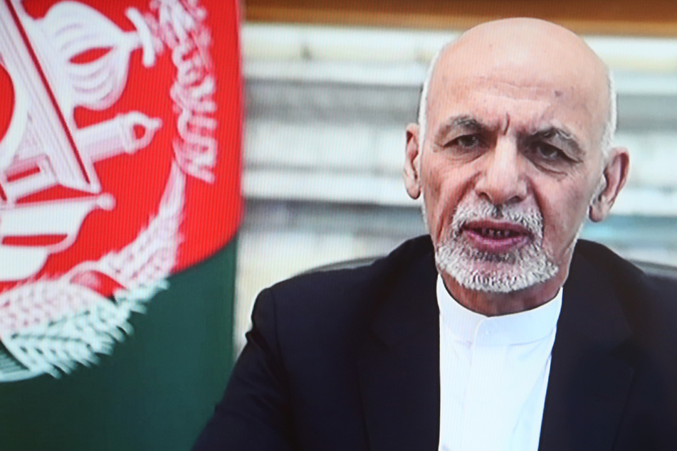 Geflüchteter afghanischer Präsident entschuldigt sich: "Wollte das Volk nicht im Stich lassen"