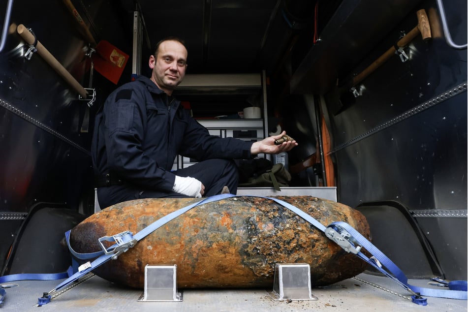 Spezialist Thomas Zowalla (48) entschärfte bereits im Januar erfolgreich eine britische Fliegerbombe. (Archivfoto)
