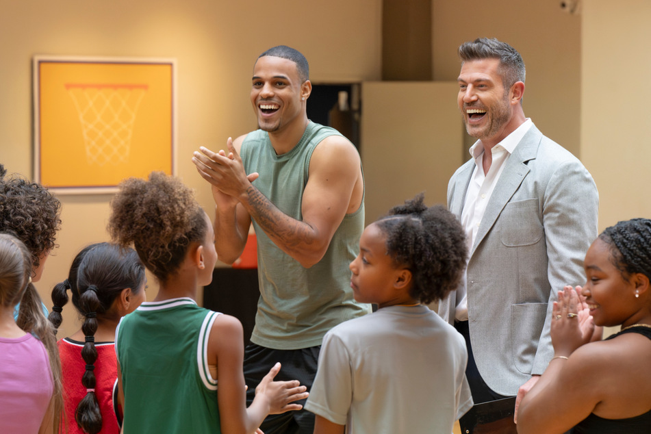 Monday's episode saw Grant (c.) take the lead on the first dates of the season, which kicked off with a basketball-themed group date.