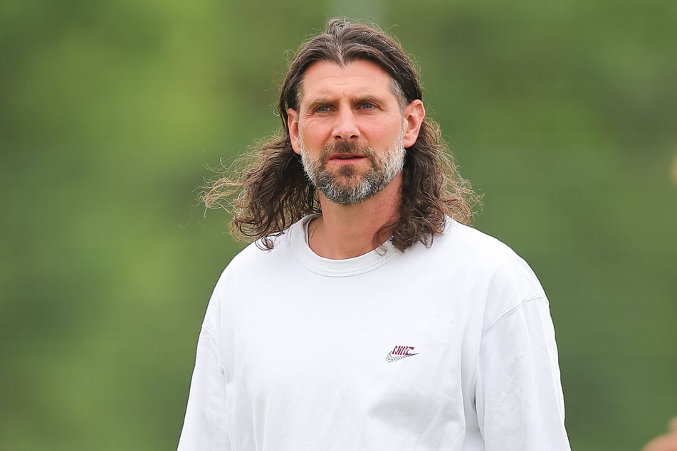 FSV-Sportdirektor Robin Lenk (41) freut sich über die Heimserie - auswärts hapert es allerdings noch.