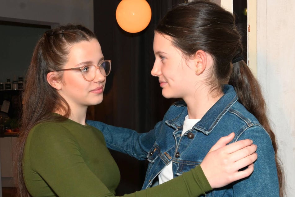 Ist das das Ende der Freundschaft von Kate (l.) und Helena?