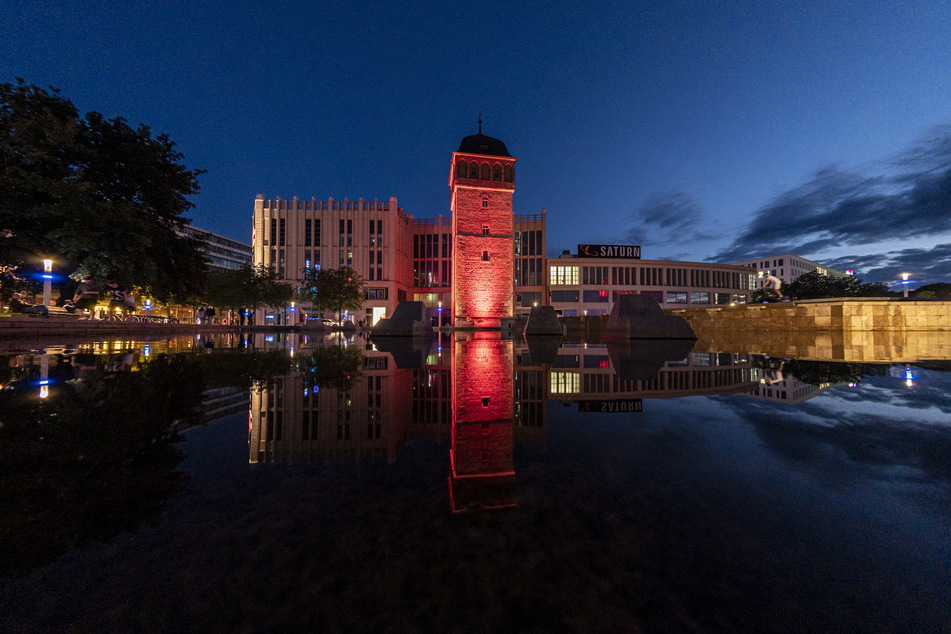 Der Rote Turm bleibt ab Donnerstag im Dunkeln.