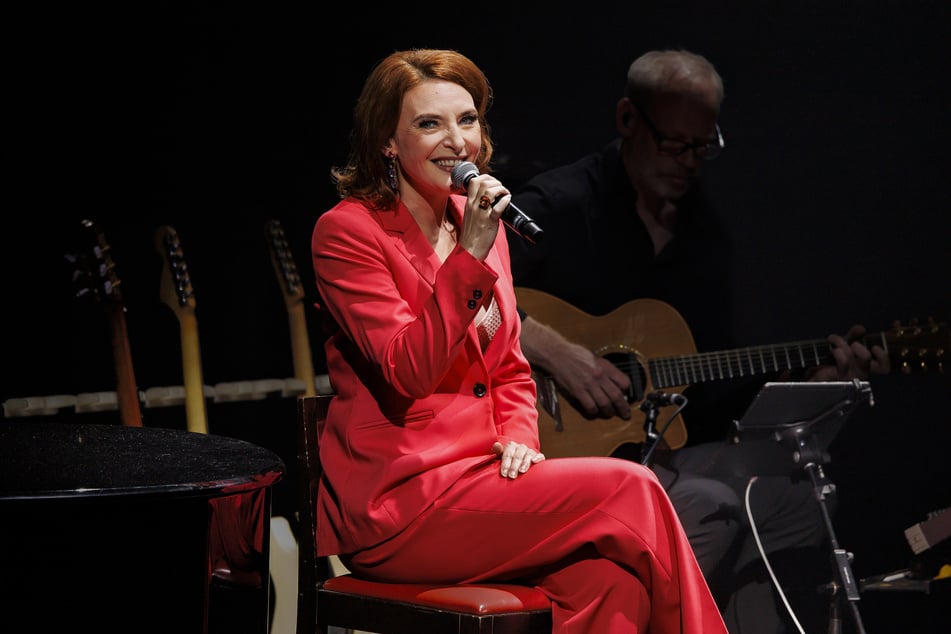 Mit ihren Jubiläumskonzerten (hier bei ihrem ersten am Montag in Hamburg) will Willemijn Verkaik (50) ihren Fans etwas zurückgeben.