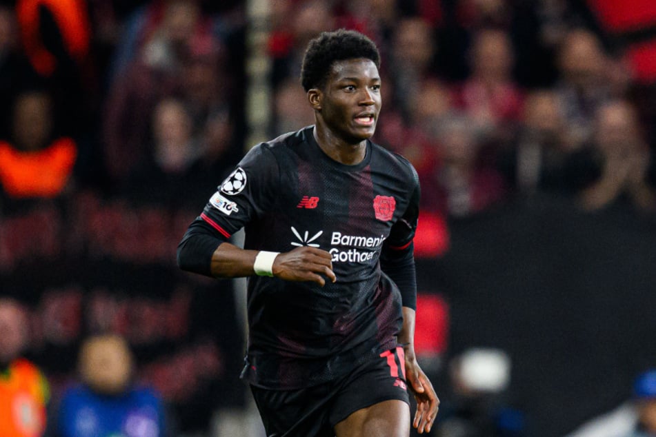 Innenverteidiger Axel Tape (18) musste in der Champions-League-Partie gegen PSV Eindhoven am Mittwochabend nach 42 Minuten verletzt ausgewechselt werden.