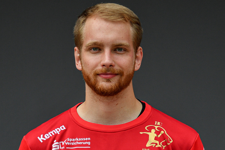 Max Mohs (21) steht noch ein paar Jahre länger im HCE-Tor.