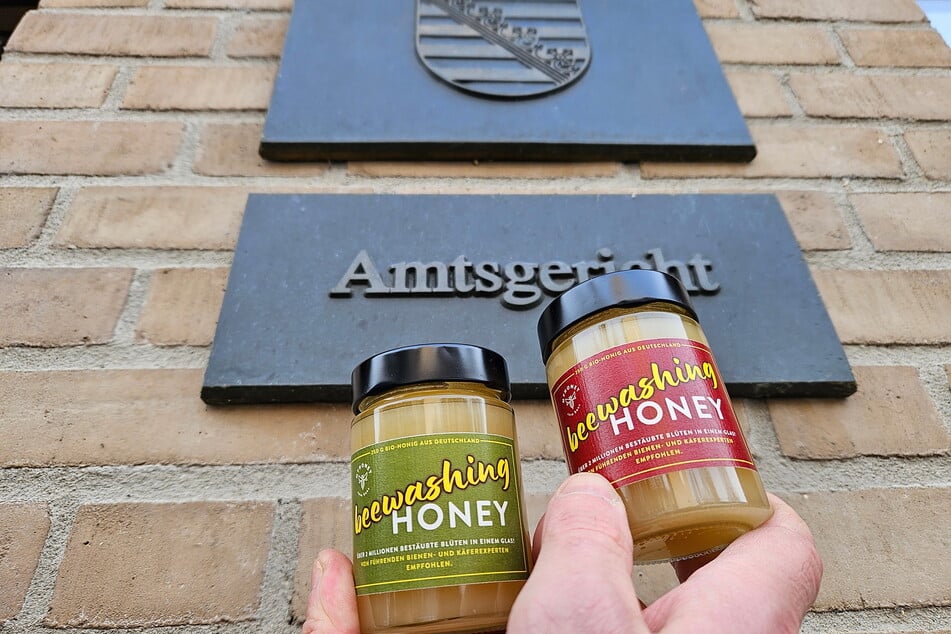 Die neu kreierten Honig-Gläser wurden online und in einem EDEKA-Markt vertrieben.