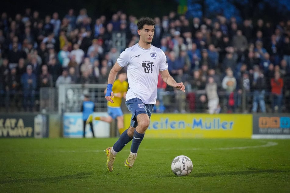 George Didoss (21) verlässt Babelsberg 03 und schließt sich der U21 von Eintracht Frankfurt an.