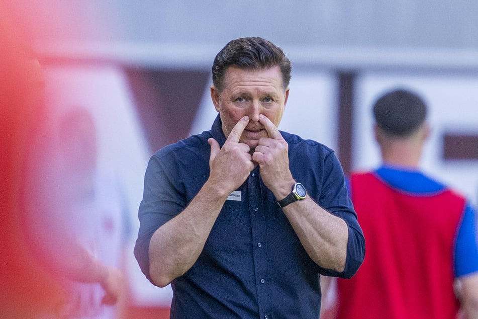 Muss den Aufstieg abhaken: Magdeburg-Trainer Christian Titz.