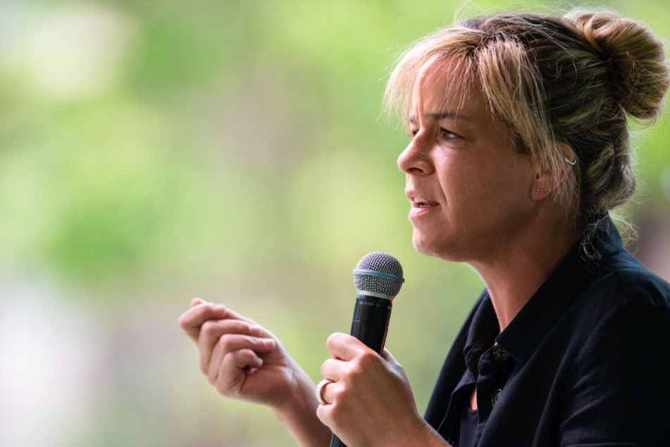 Mona Neubaur (44) kämpft am 15. Mai als Grünen-Spitzenkandidatin um den Posten der Ministerpräsidentin in Nordrhein-Westfalen.