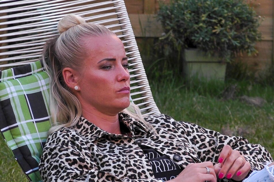 Heftige Klatsche für Maritta (35): Die Blondine und ihr Almklausi (52) erhalten vier von sieben Negativ-Stimmen.