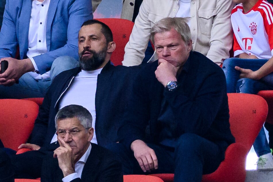 Der FC Bayern flog kurz nach der Nagelsmann-Entlassung aus Pokal und Champions League – Salihamidzic (49, l.) und Kahn (56) wurden als Konsequenz vor die Tür gesetzt.