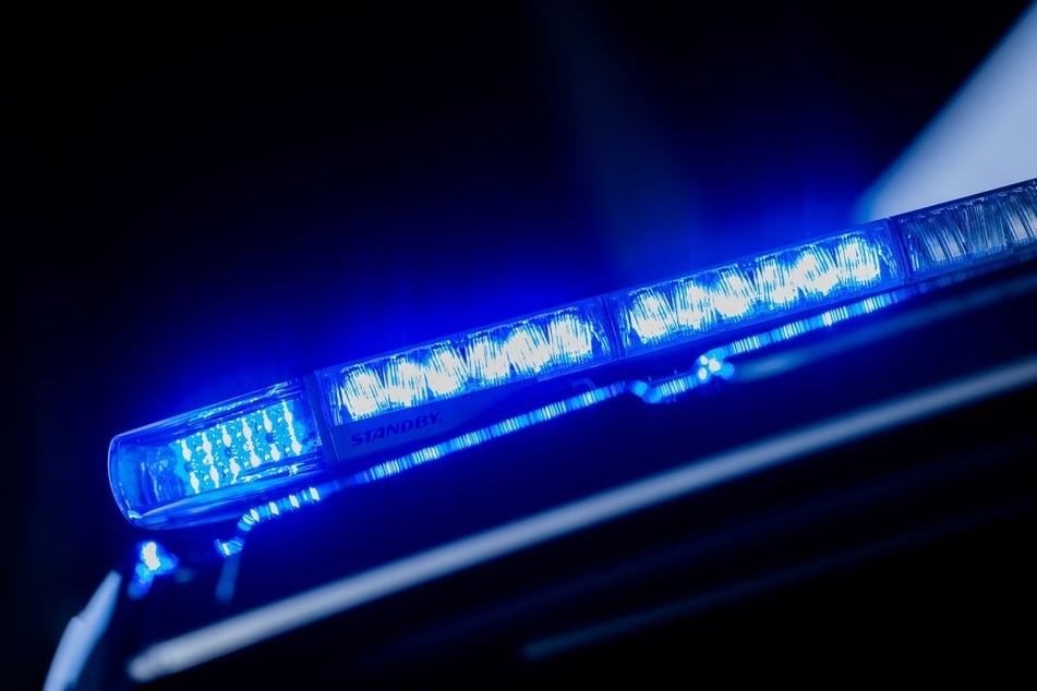 Die Polizei sucht nach Hinweisen zu den Tätern. (Symbolbild)