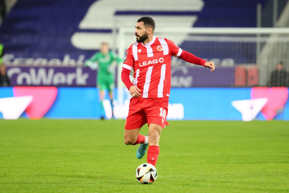 Tolcay Cigerci (30) ist im Cottbuser Mittelfeld der Denker und Lenker.