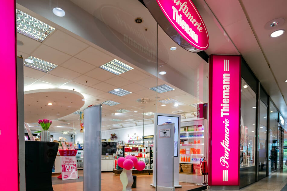 Im Kornmarkt-Center in Bautzen ist eine Filiale der Parfümerie zu finden.