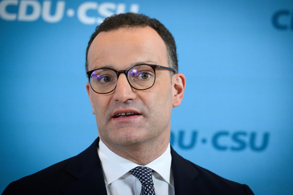 Unionsfraktionschef Jens Spahn (46) würde gern ein Verbotsverfahren gegen Björn Höcke einleiten.
