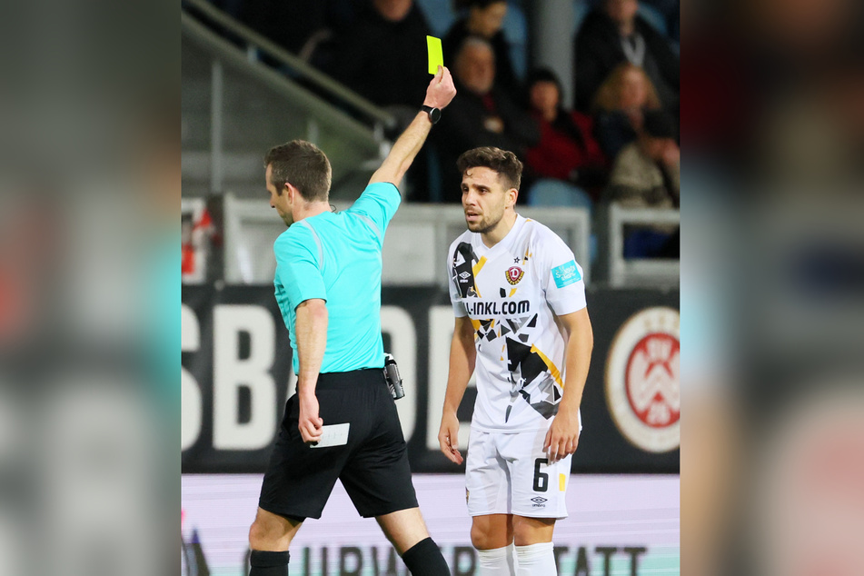 Ahmet Arslan (28, r.) sah in Wiesbaden die fünfte Gelbe Karte, ist damit gegen Zwickau gesperrt.