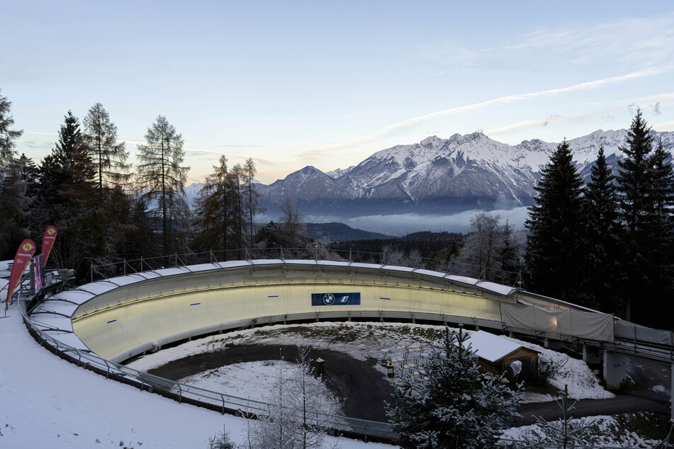 In den Schlagzeilen: der Olympia-Eiskanal in Innsbruck-Igls als möglicher alternativer Ausrichter? In Innsbruck fanden Olympische Winterspiele bereits 1964 und 1976 statt - in Deutschland zuletzt 1936, unter Nazi-Herrschaft.