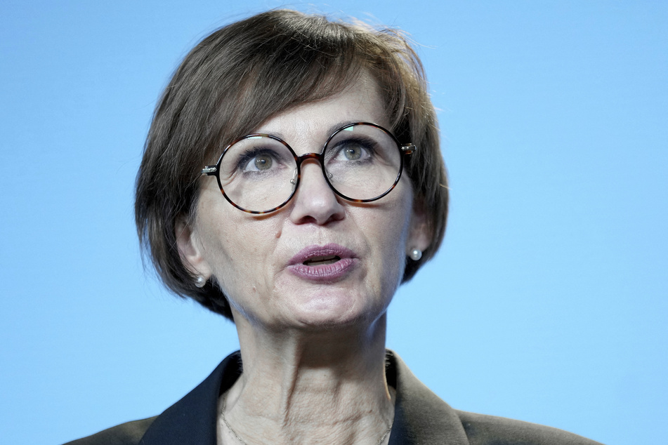 Bundesbildungsministerin Bettina Stark-Watzinger (55, FDP) findet, dass sich die Gesellschaft besser auf Krisen vorbereiten müsse.
