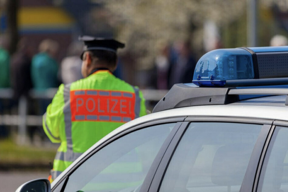 Audi-Fahrer (31) flüchtet mit 2,06 Promille und ohne Licht vor Polizeikontrolle
