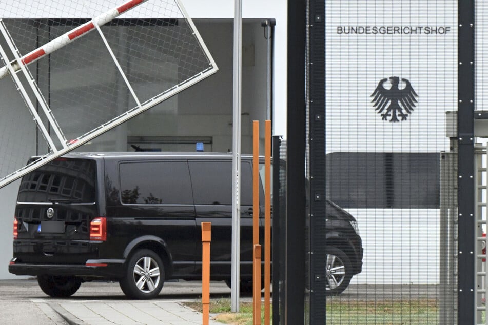 El acusado fue llevado al juez de instrucción del Tribunal Supremo Federal en Karlsruhe.