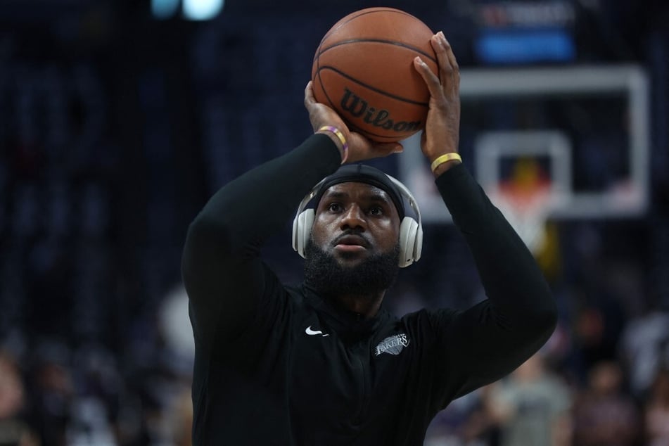 Following LeBron James' cryptic message on Instagram, the NBA world took to Twitter to share their thoughts.
