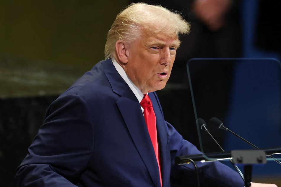 Donald Trump also said that NATO countries should shoot down any Russian jets that violate their airspace.