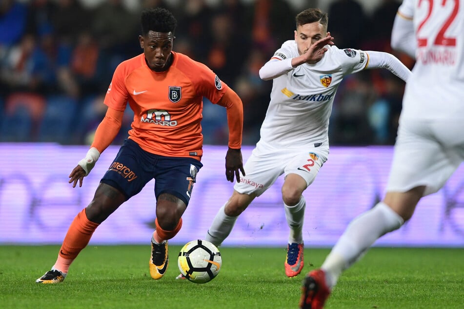 Nach Stationen in Deutschland, Italien, England und der Türkei beendete Eljero Elia seine Profikarriere 2022 in seiner niederländischen Heimat. Heute ist er aber noch unterklassig am Ball.