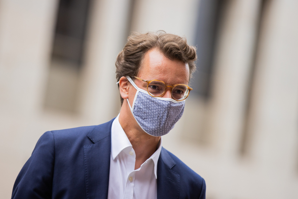 NRW-Verkehrsminister Hendrik Wüst hat sich ins Homeoffice begeben.