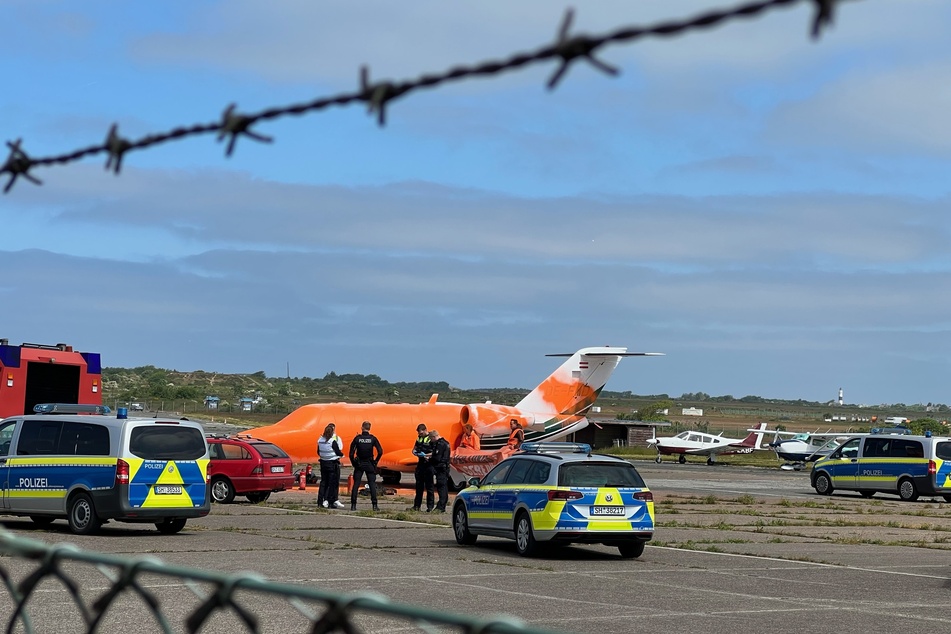 Auf Sylt hatten die Klimaaktivisten der "Letzten Generation" einen Privat-Jet aus Protest bereits mit oranger Farbe besprüht.