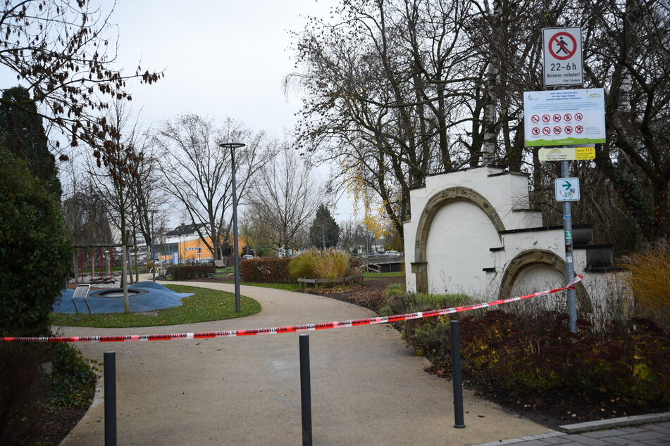 Mitten am Tag: 19-Jähriger mit Messer schwer verletzt