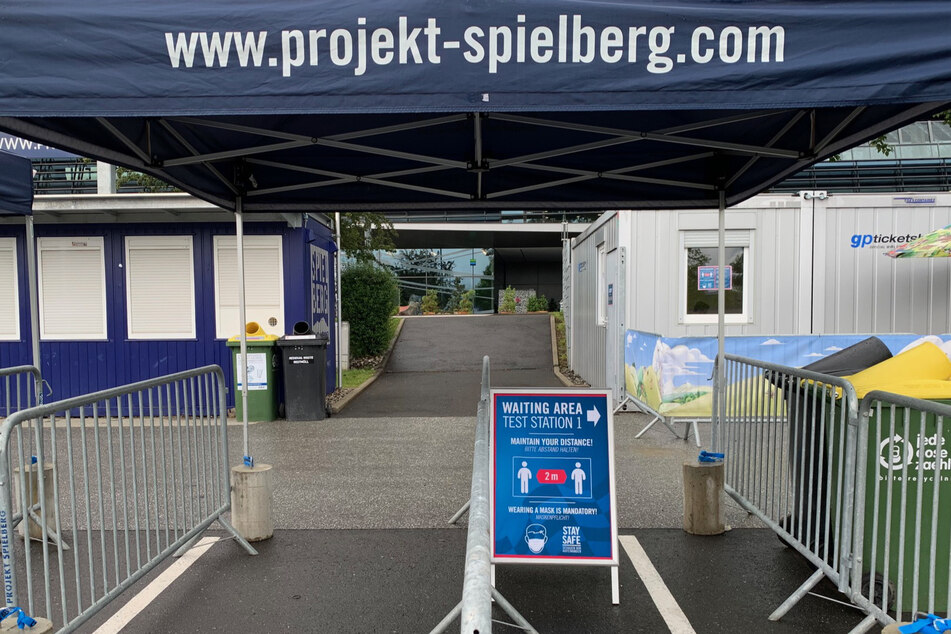 Die Test-Station 1 direkt vor dem Haupteingang zum Red-Bull-Ring.