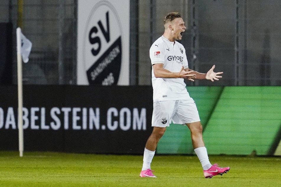 Christopher Buchtmann (29): "Es ist super, nach der langen und schweren Zeit für mich, wieder auf dem Feld zu stehen."