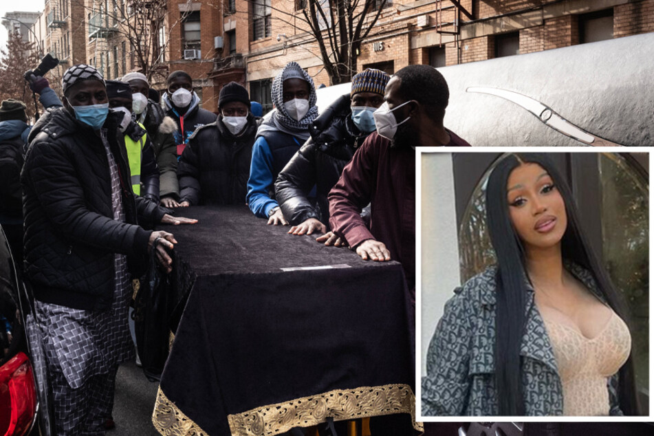 Rapper Cardi B (r.) has teamed up with the NYC Mayor's Fund to cover the funeral costs of the victims in the Bronx apartment fire.