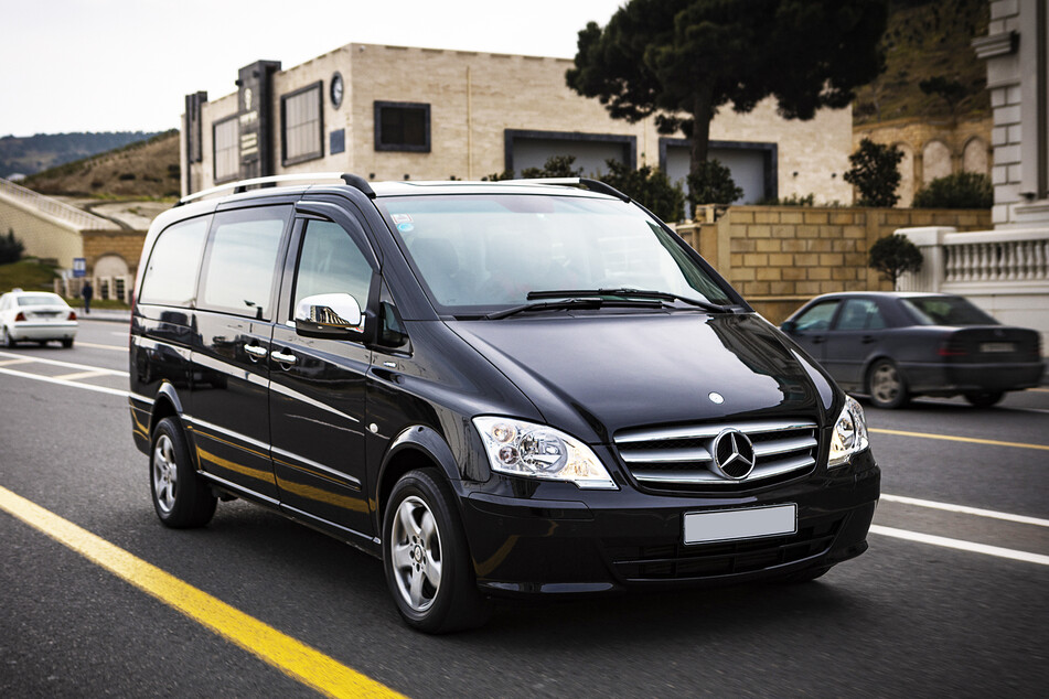 Solch einen Mercedes Benz Vito wollten die Bundespolizisten in der vergangenen Nacht stoppen. (Symbolbild)