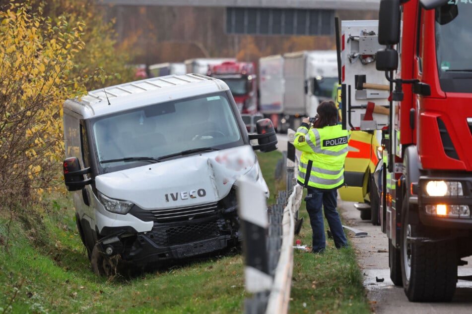Der Iveco-Fahrer blieb bei dem Unfall unverletzt.
